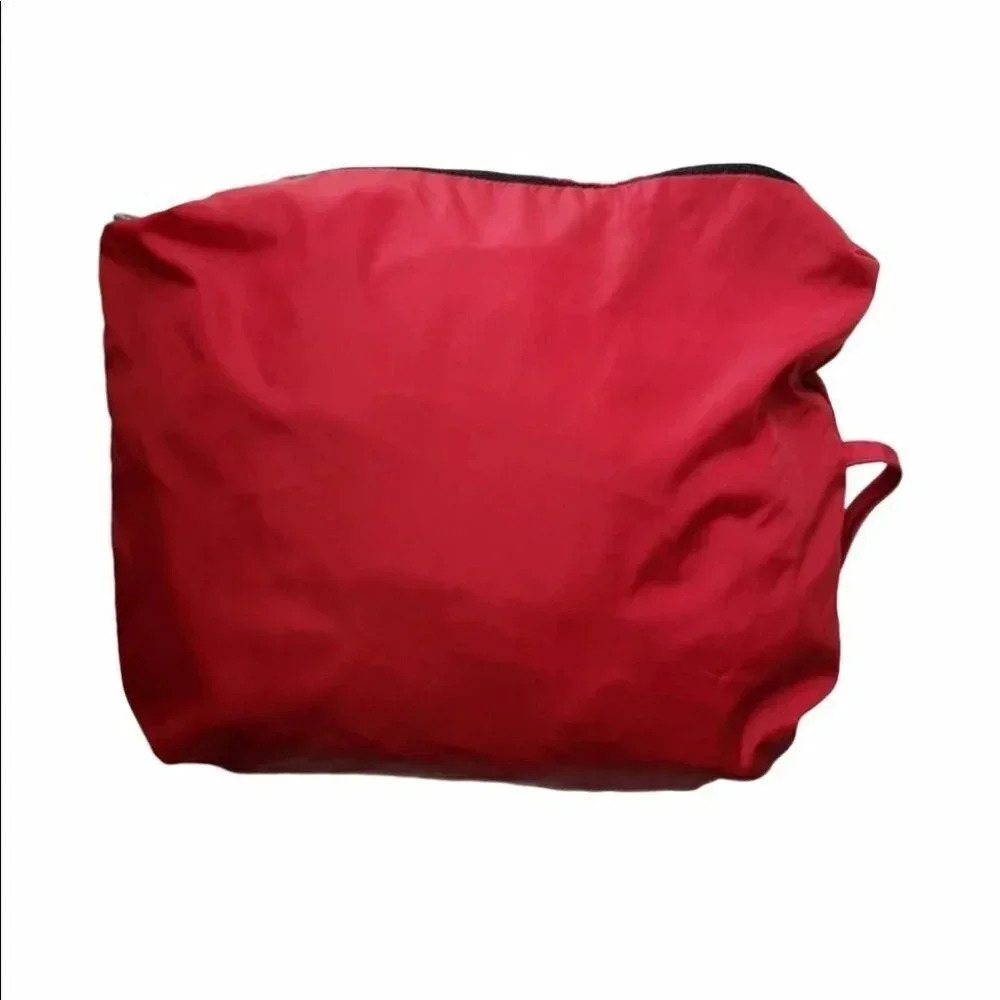 Walt‎ Disney World M Red/black foldable windbreaker jacket - Picture 4 of 6